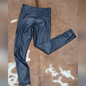 Zyia gloss leggings